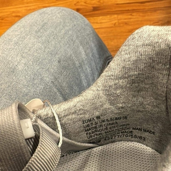 Fabletics Zuma III‎  Gray Women’s Sneakers 7.5 - Picture 4 of 4